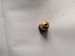 誰知道這個氣體閥芯叫什么 哪個公司得零件