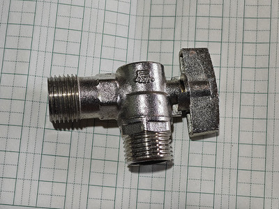 銅角閥閥芯關鍵部位不是銅的,還會生銹